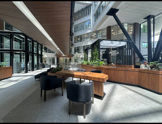 947M² OFFICE TO LET IN SANDTON CENTRAL